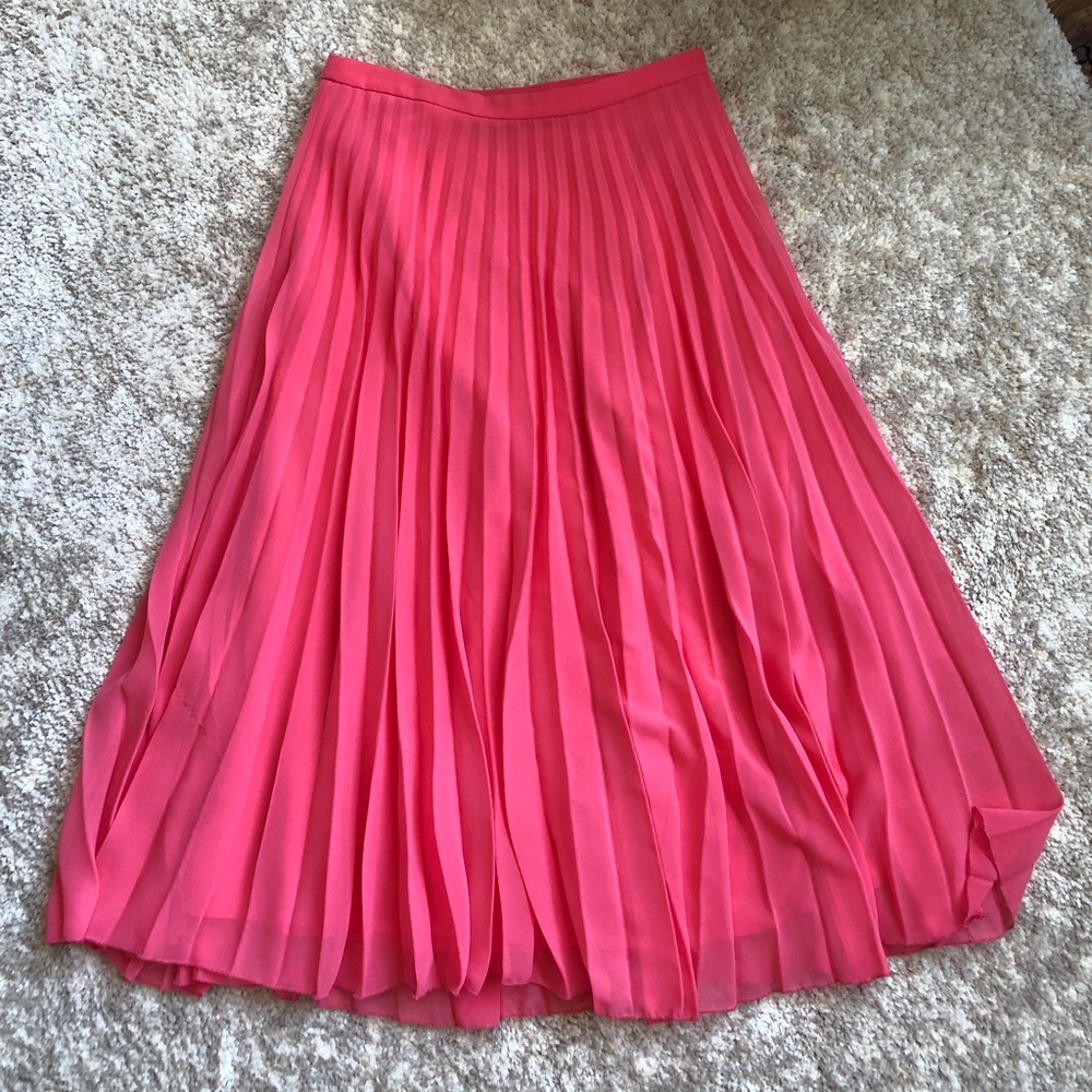 ASOS NWT Pink Pleated Skirt Petite